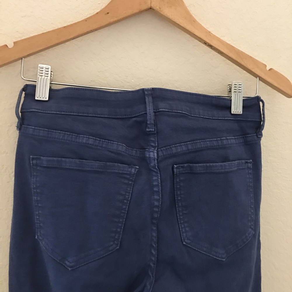 Old navy rockstar mid rise jeans - Picture 3 of 4